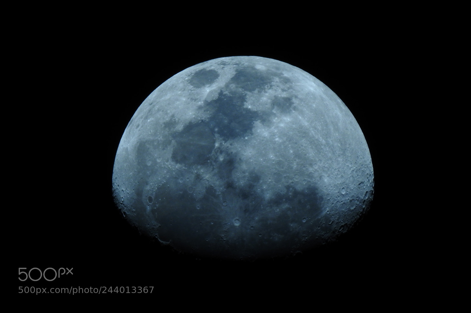 Nikon Coolpix P900 sample photo. Moon photography