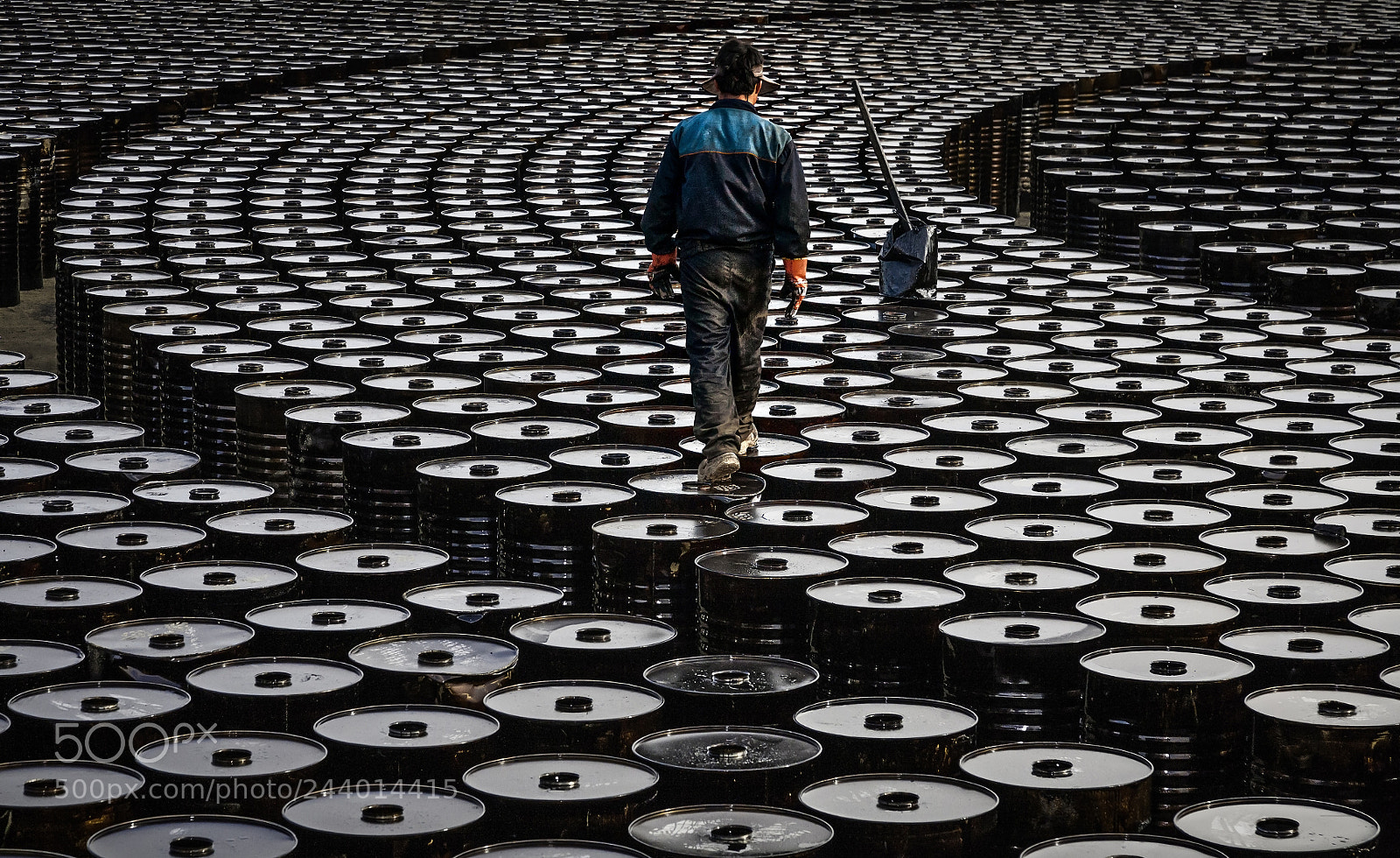 Canon EOS 5D sample photo. Oil company worker photography