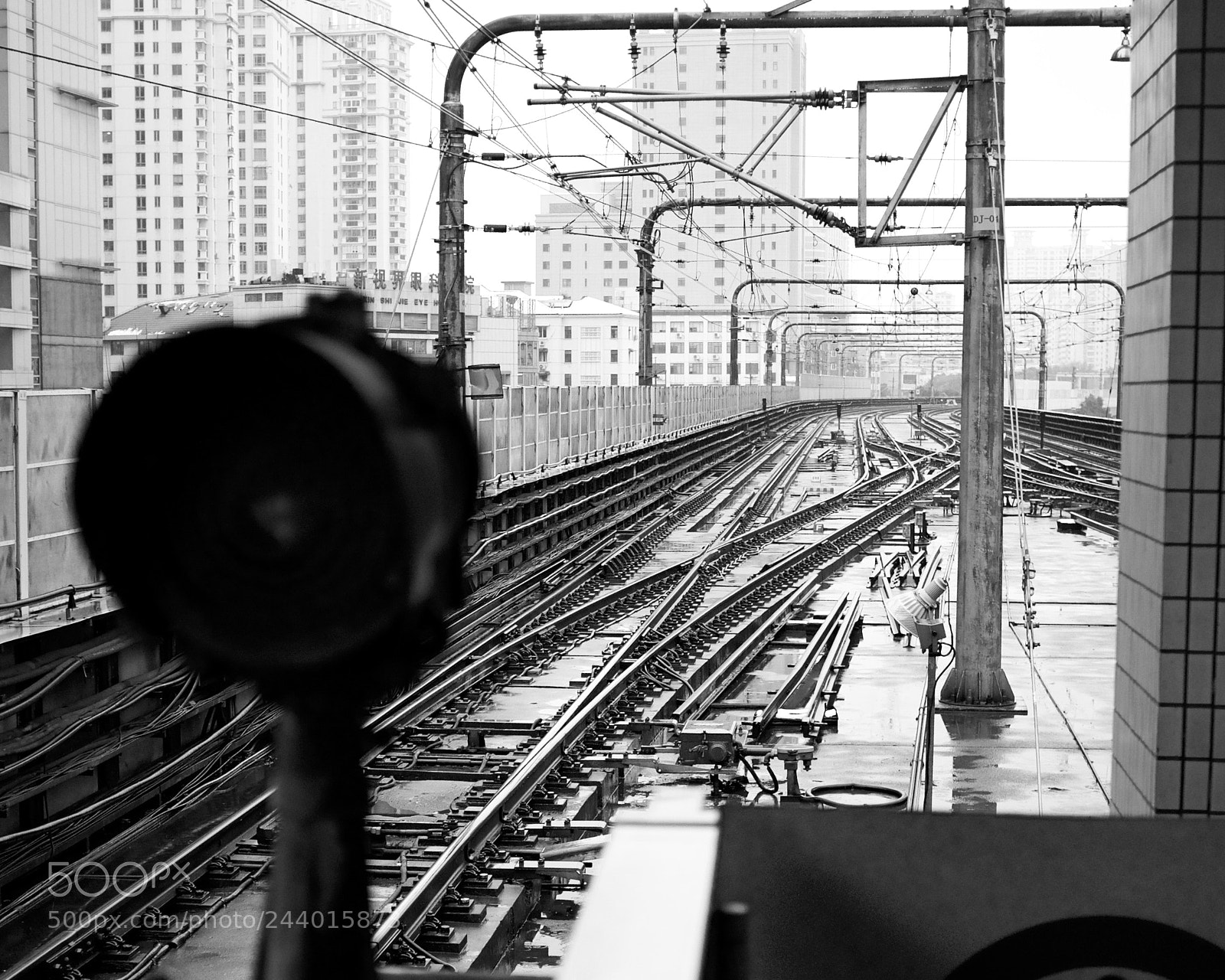 Fujifilm X100T sample photo. Zhongshan park station photography