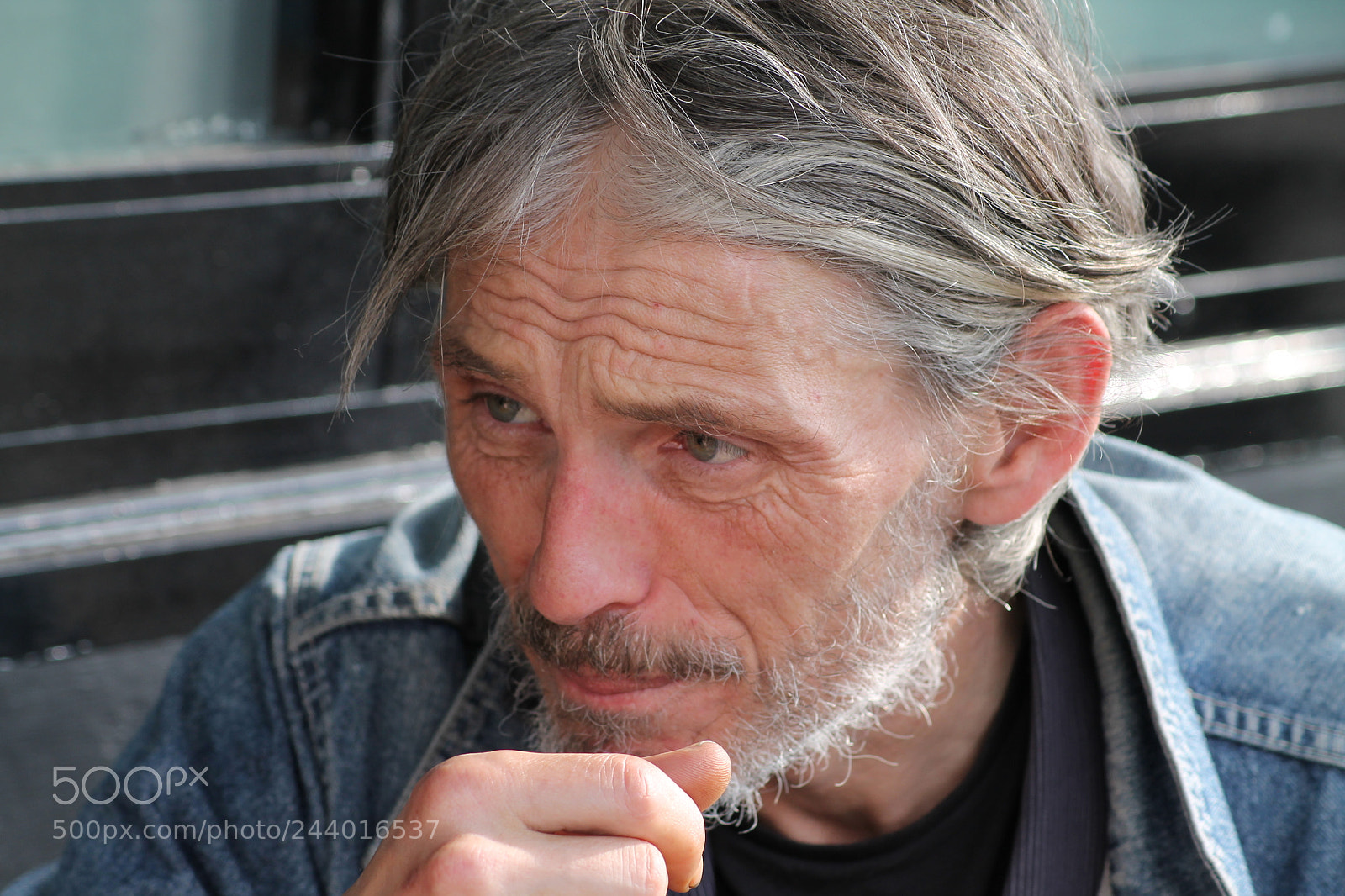 Canon EOS 1100D (EOS Rebel T3 / EOS Kiss X50) sample photo. Man on a terrace photography