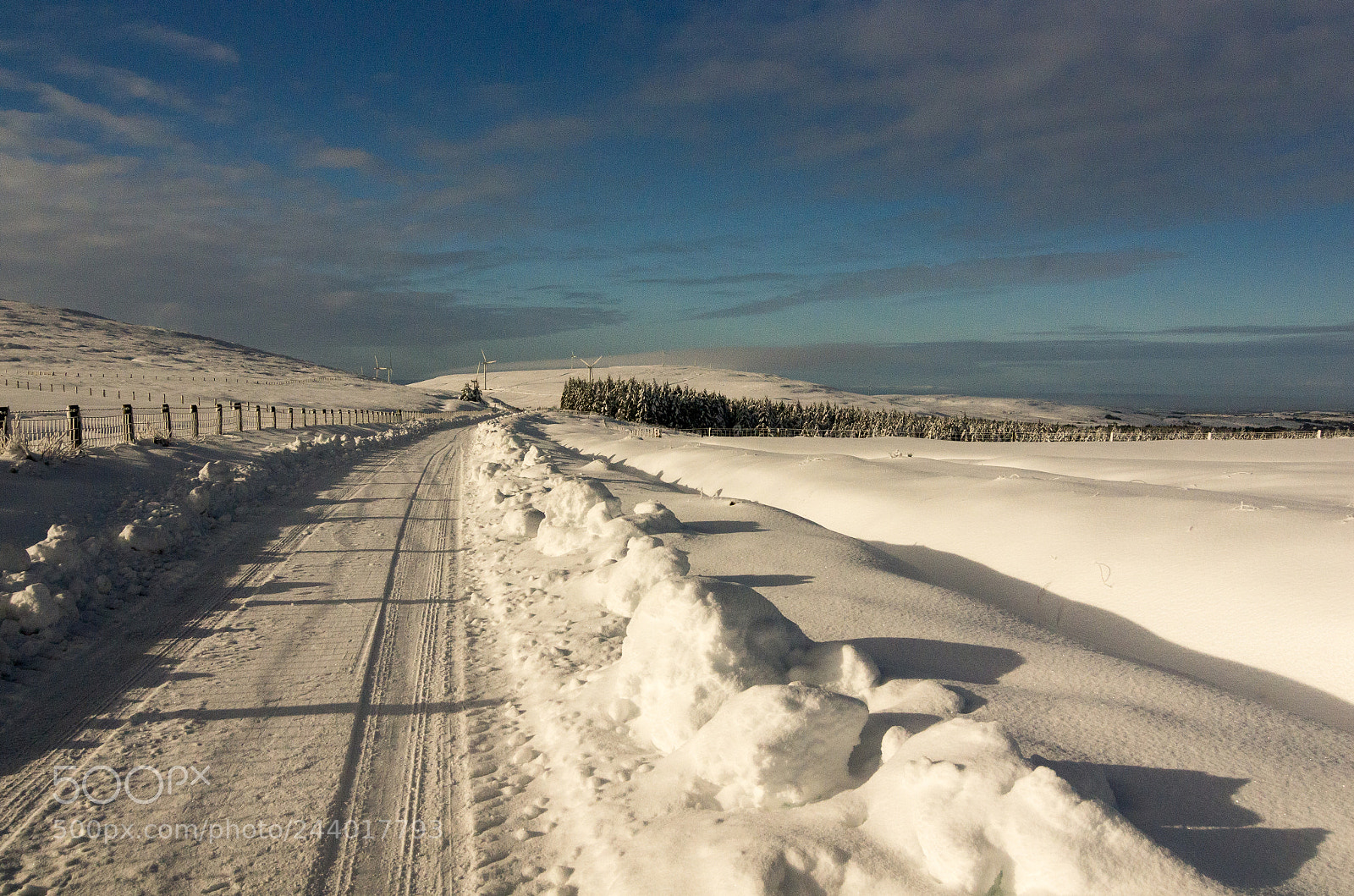 Pentax K-5 sample photo. Snowdrift2 photography