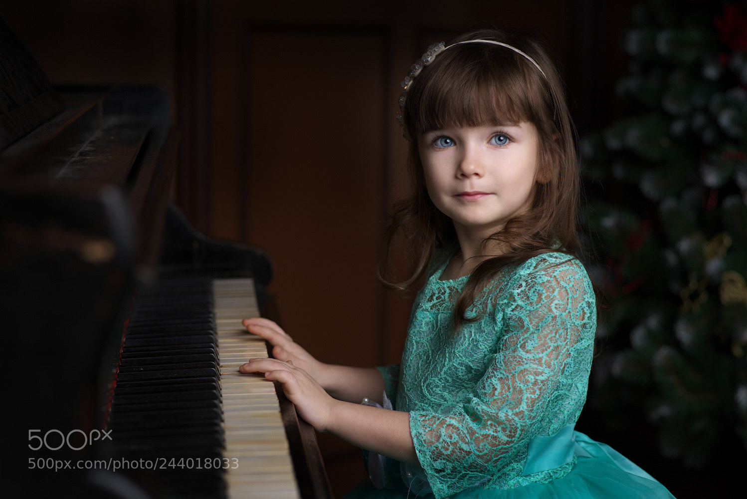 Pentax K-1 sample photo. Little pianist photography