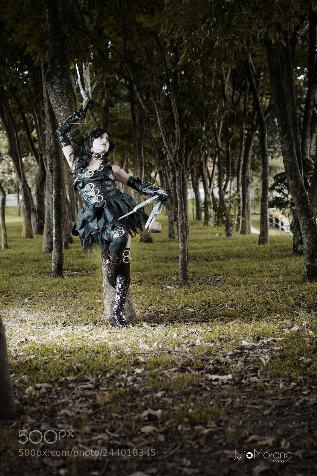 Nikon D7100 sample photo. Gender bender scissorhands photography