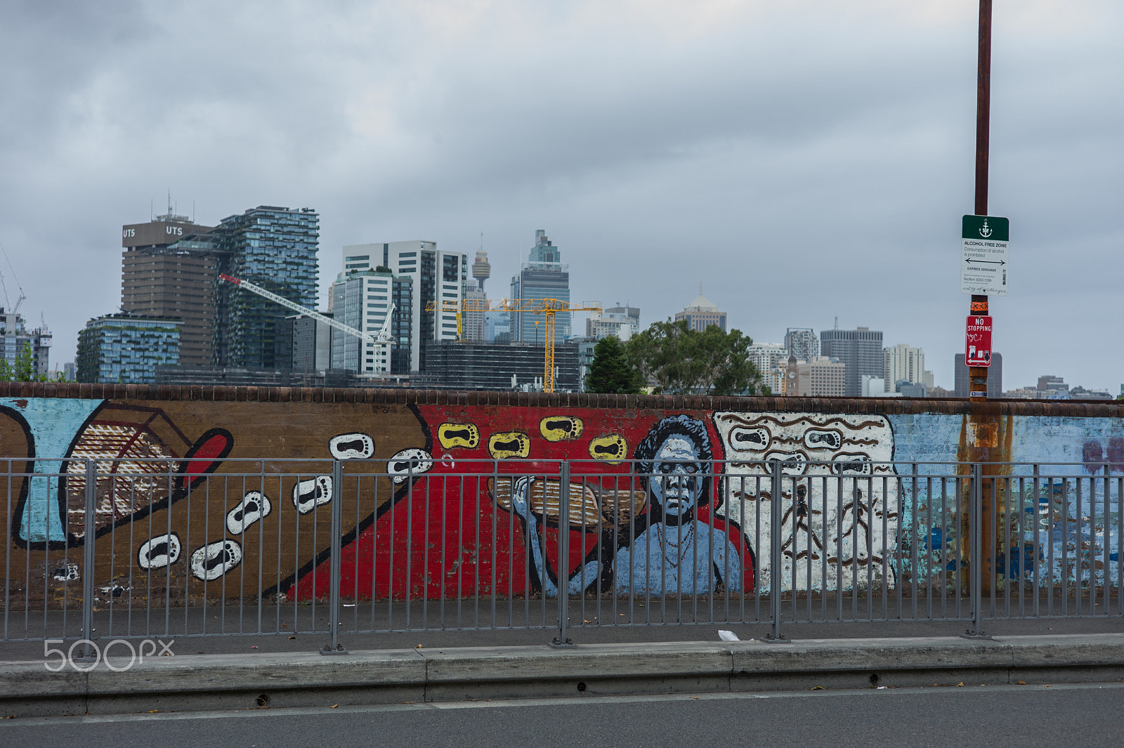 Leica M9 + Summicron-M 50mm f/2 (III) sample photo. On the bridge photography