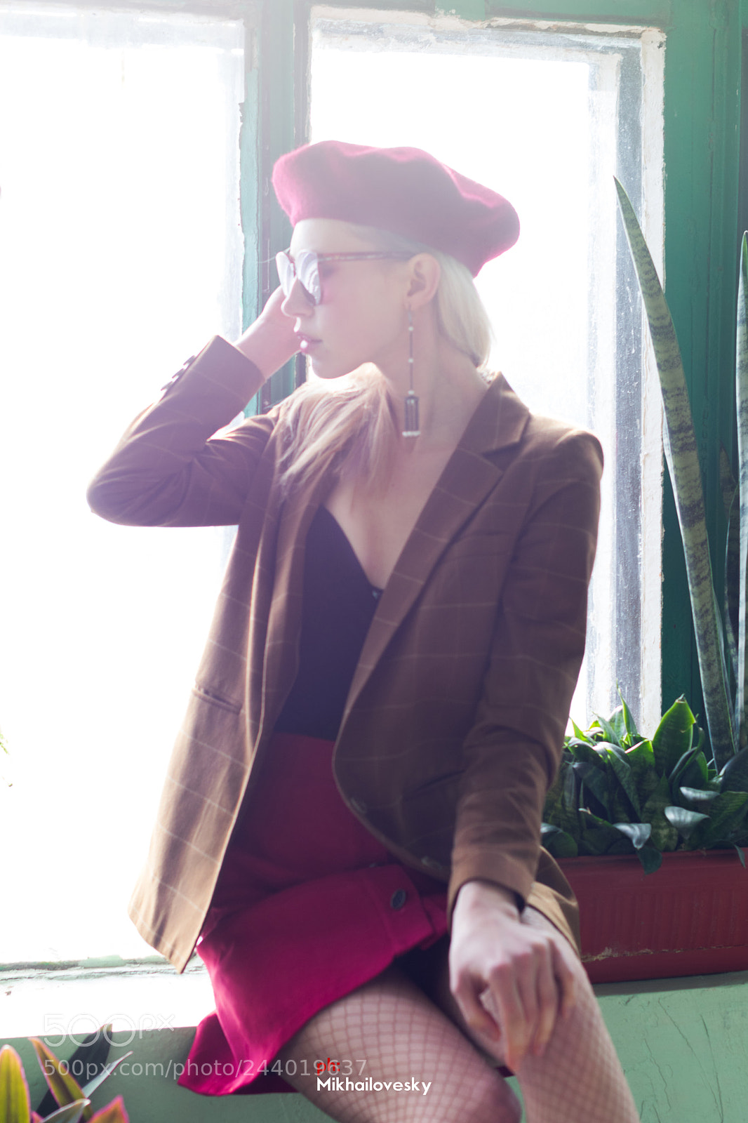 Nikon D3400 sample photo. "beret" photography