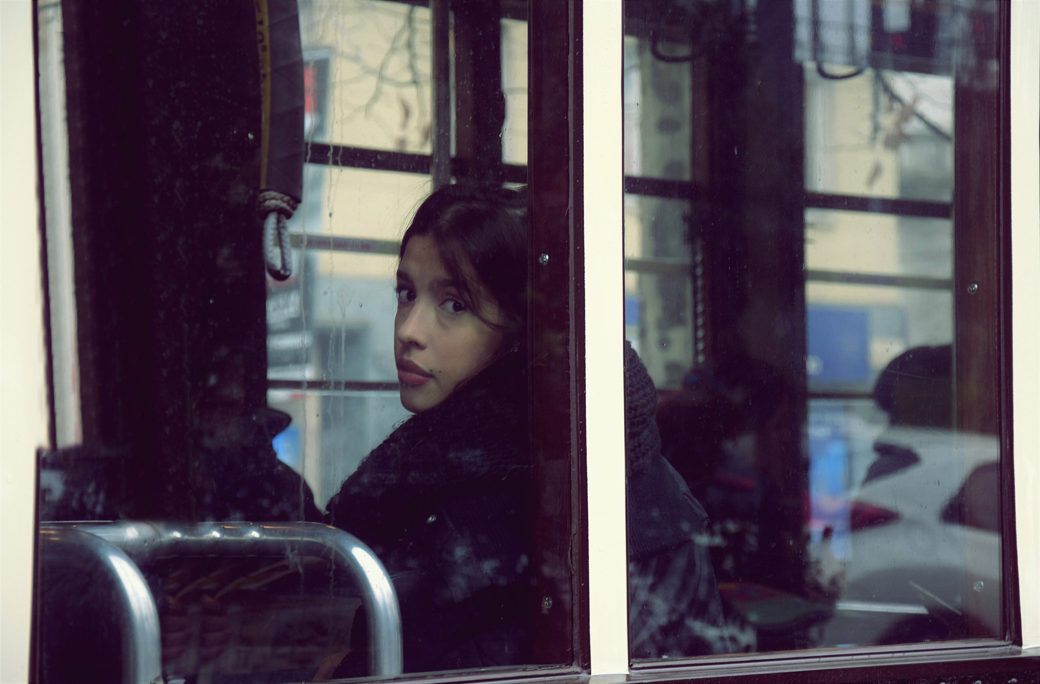 Nikon D5500 sample photo. The girl on the tram photography