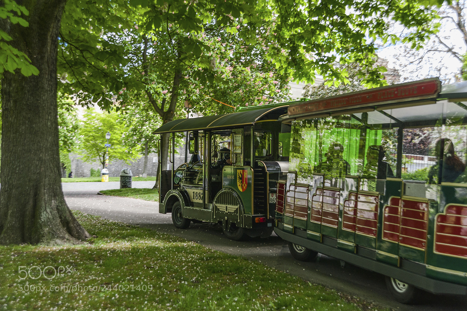 Nikon D700 sample photo. Touring geneve ... photography