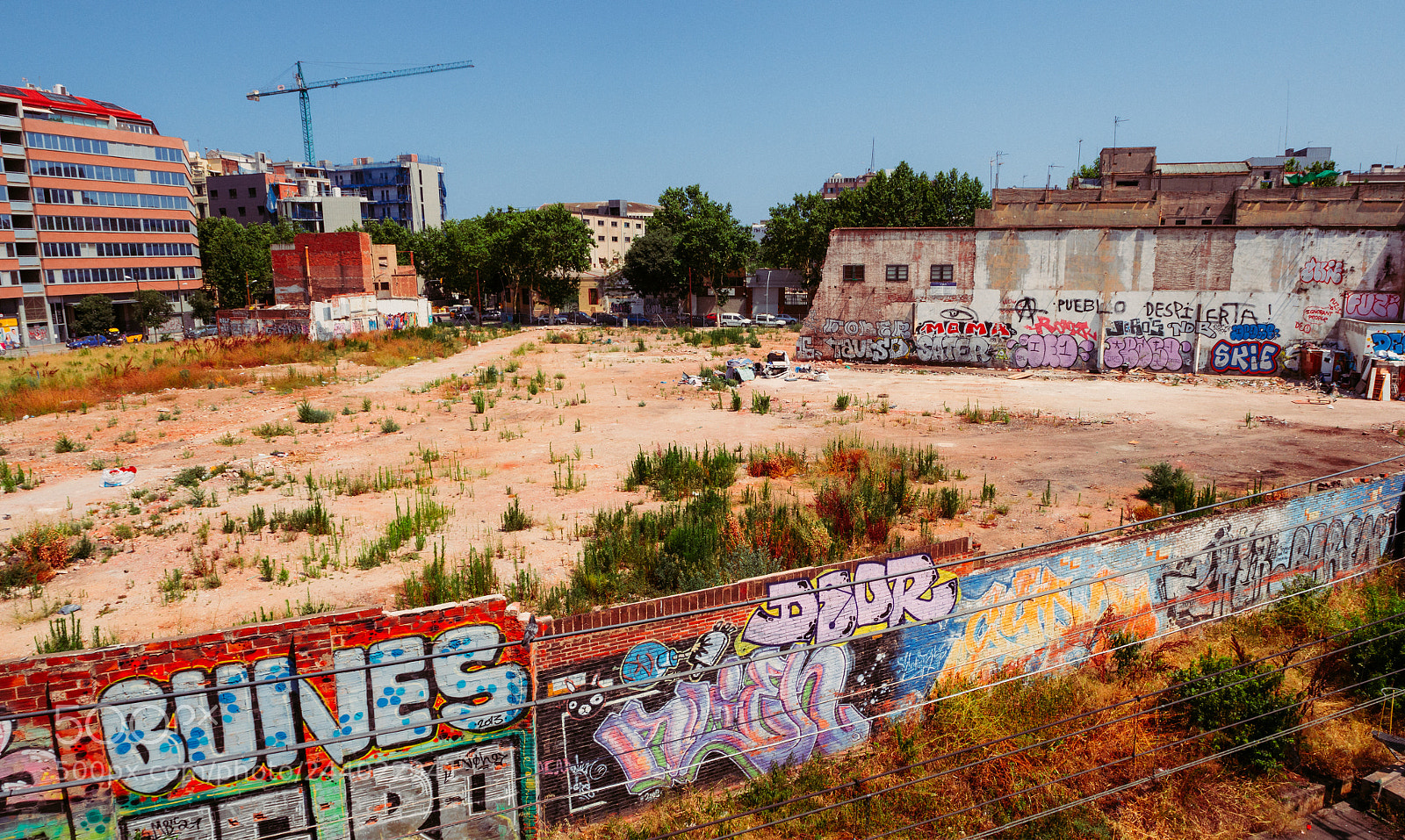 Olympus OM-D E-M10 sample photo. Bcn no homeless photography