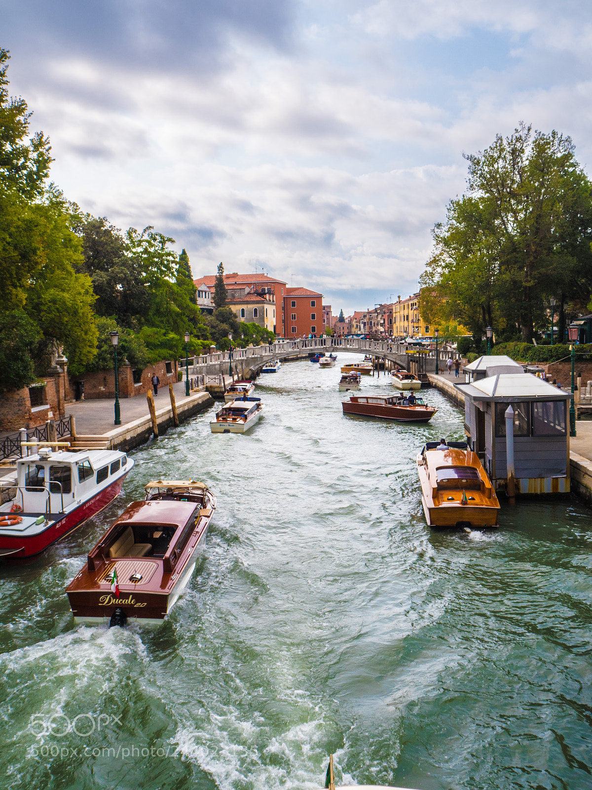 Olympus OM-D E-M5 II sample photo. Venice photography