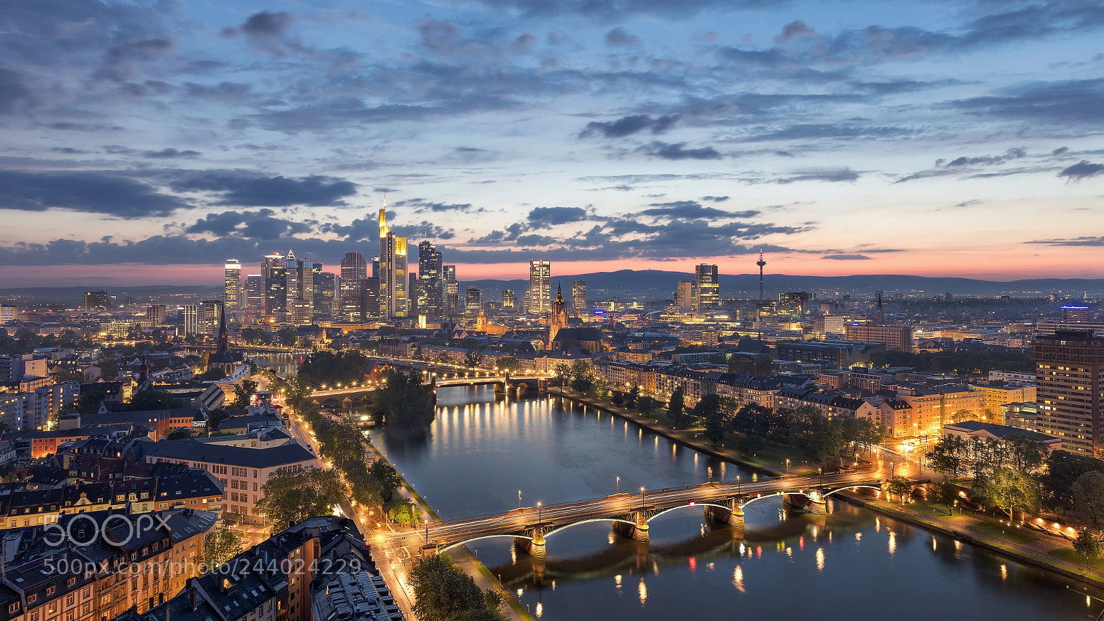 Canon EOS 5DS R sample photo. Frankfurt photography