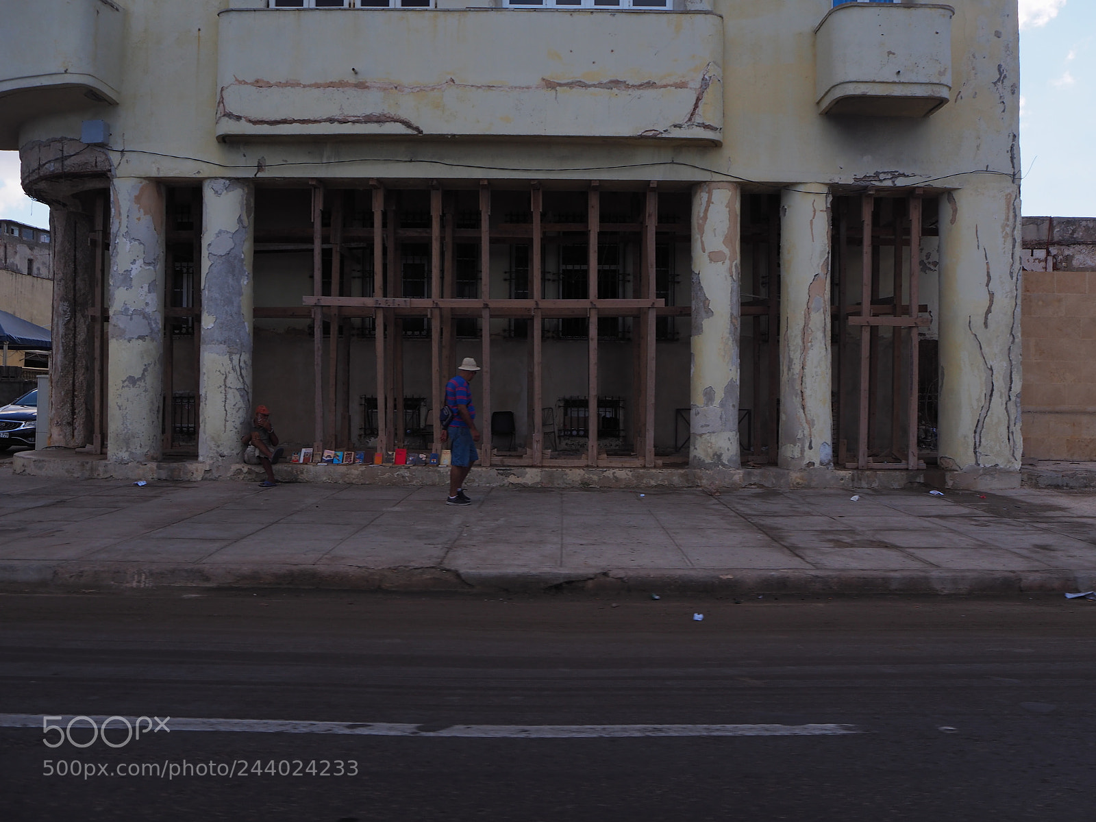Olympus OM-D E-M10 II sample photo. A city in ruins photography