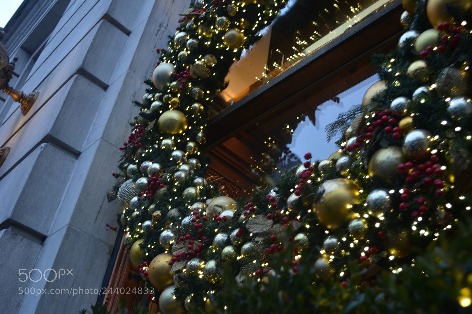 Nikon D5200 sample photo. Holiday wreath photography