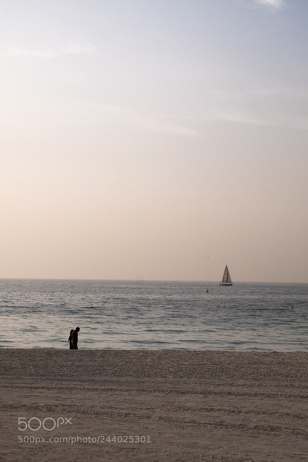 Fujifilm X-T10 sample photo. Walk on the beach photography