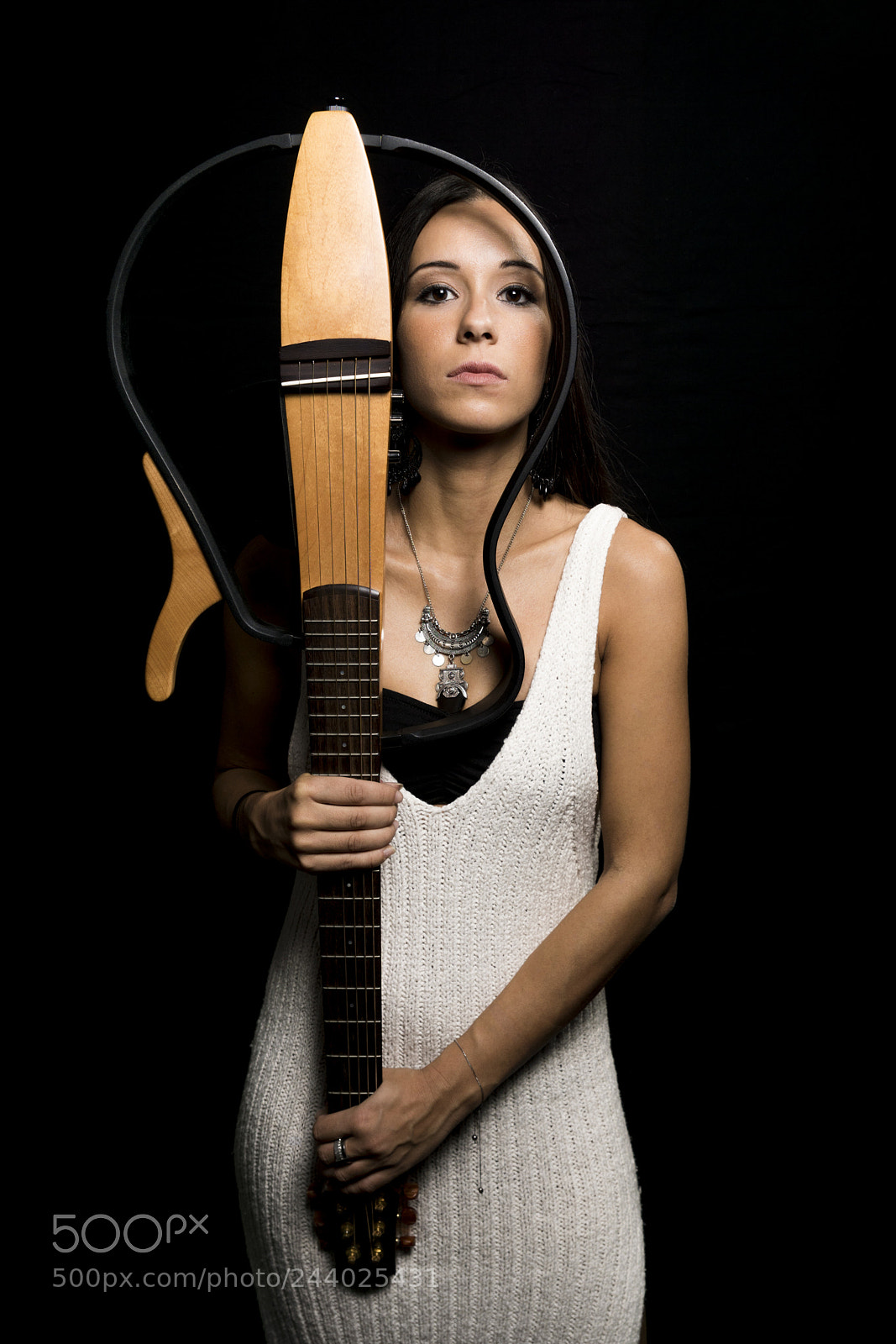 Sony ILCA-77M2 sample photo. Giulia si nasconde dove photography