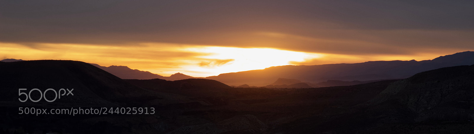 Canon EOS 100D (EOS Rebel SL1 / EOS Kiss X7) sample photo. Sunset over the mountains photography