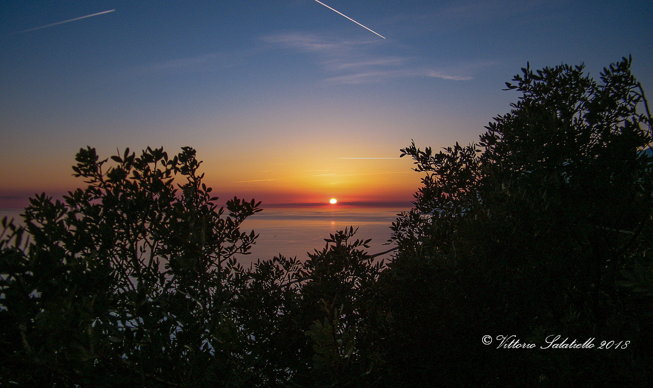 Fujifilm FinePix S2000HD sample photo. Sunset photography