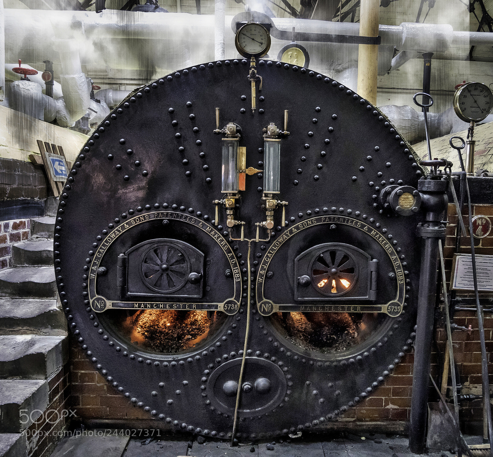 Panasonic Lumix DMC-GX8 sample photo. Old boiler photography