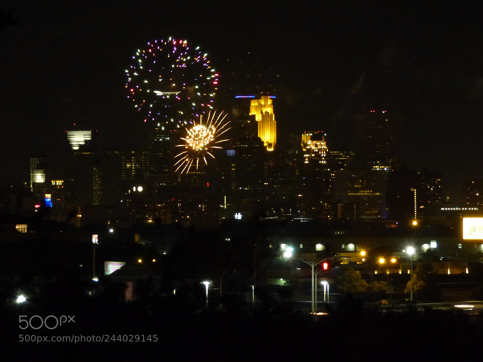 Panasonic Lumix DMC-FZ70 sample photo. Minneapolis fireworks photography