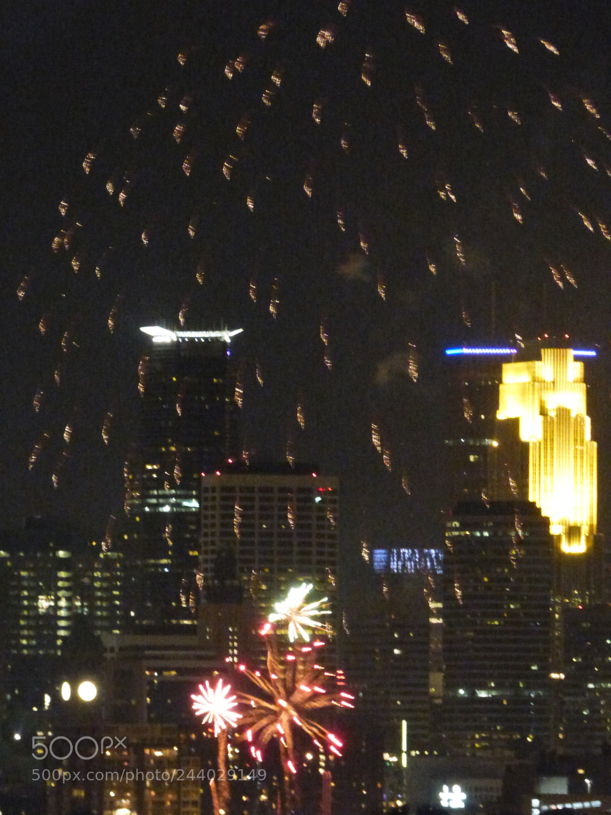 Panasonic Lumix DMC-FZ70 sample photo. Minneapolis fireworks photography