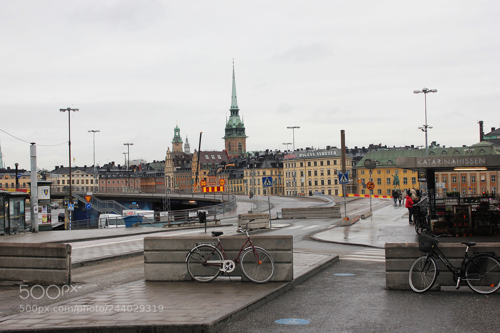 Canon EOS 550D (EOS Rebel T2i / EOS Kiss X4) sample photo. Stockholm bikes photography