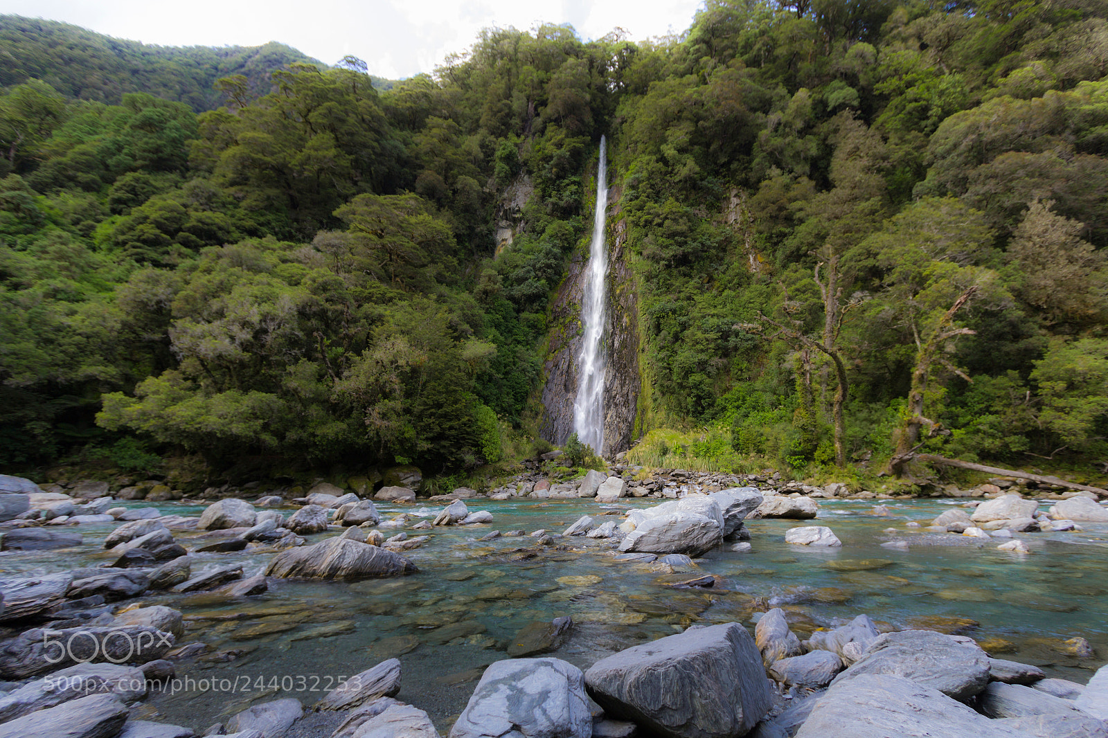 Canon EOS 1200D (EOS Rebel T5 / EOS Kiss X70 / EOS Hi) sample photo. Thunder creek falls photography