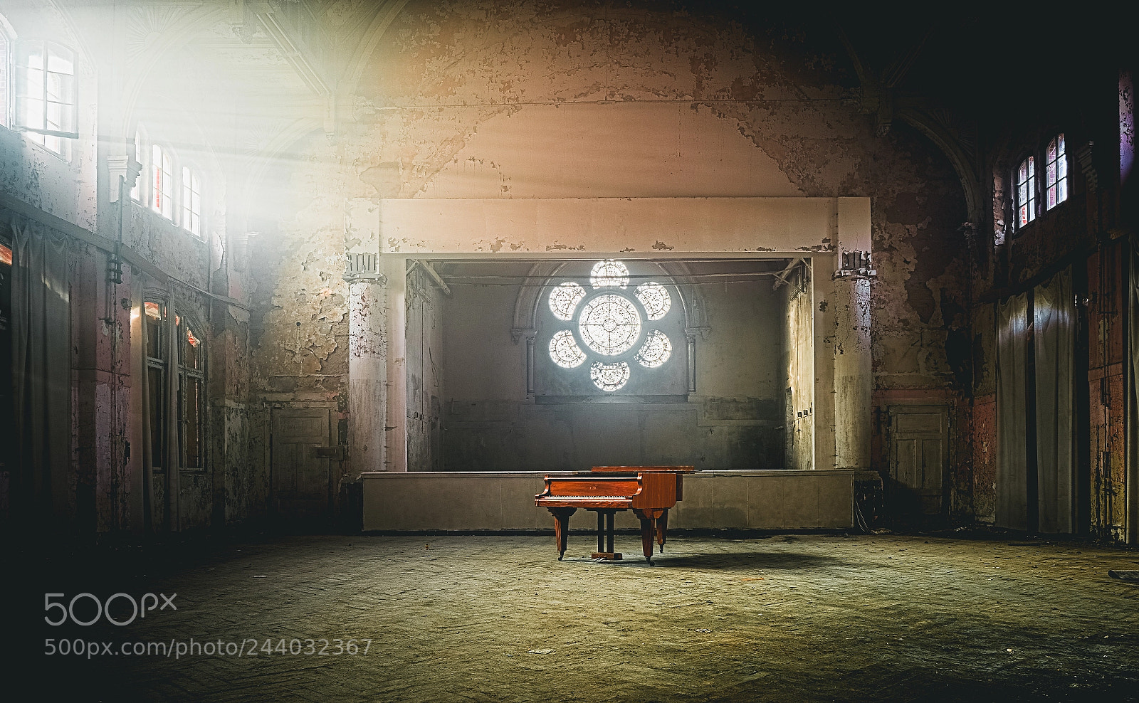 Sony a7 sample photo. Saal in den beelitz photography