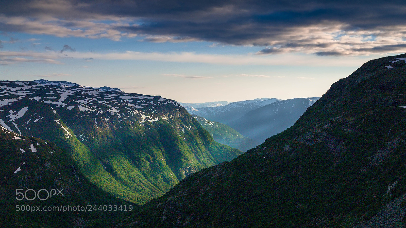 Pentax K-7 sample photo. Norway, late in the photography