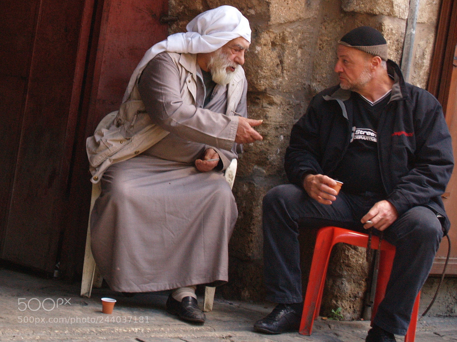 Olympus E-500 (EVOLT E-500) sample photo. Tripoli. lebanon. street life photography