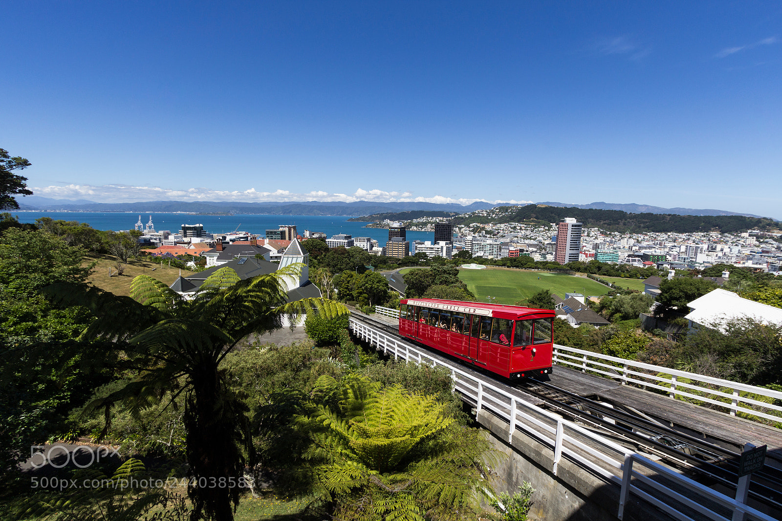 Canon EOS 1200D (EOS Rebel T5 / EOS Kiss X70 / EOS Hi) sample photo. Wellington cable car photography
