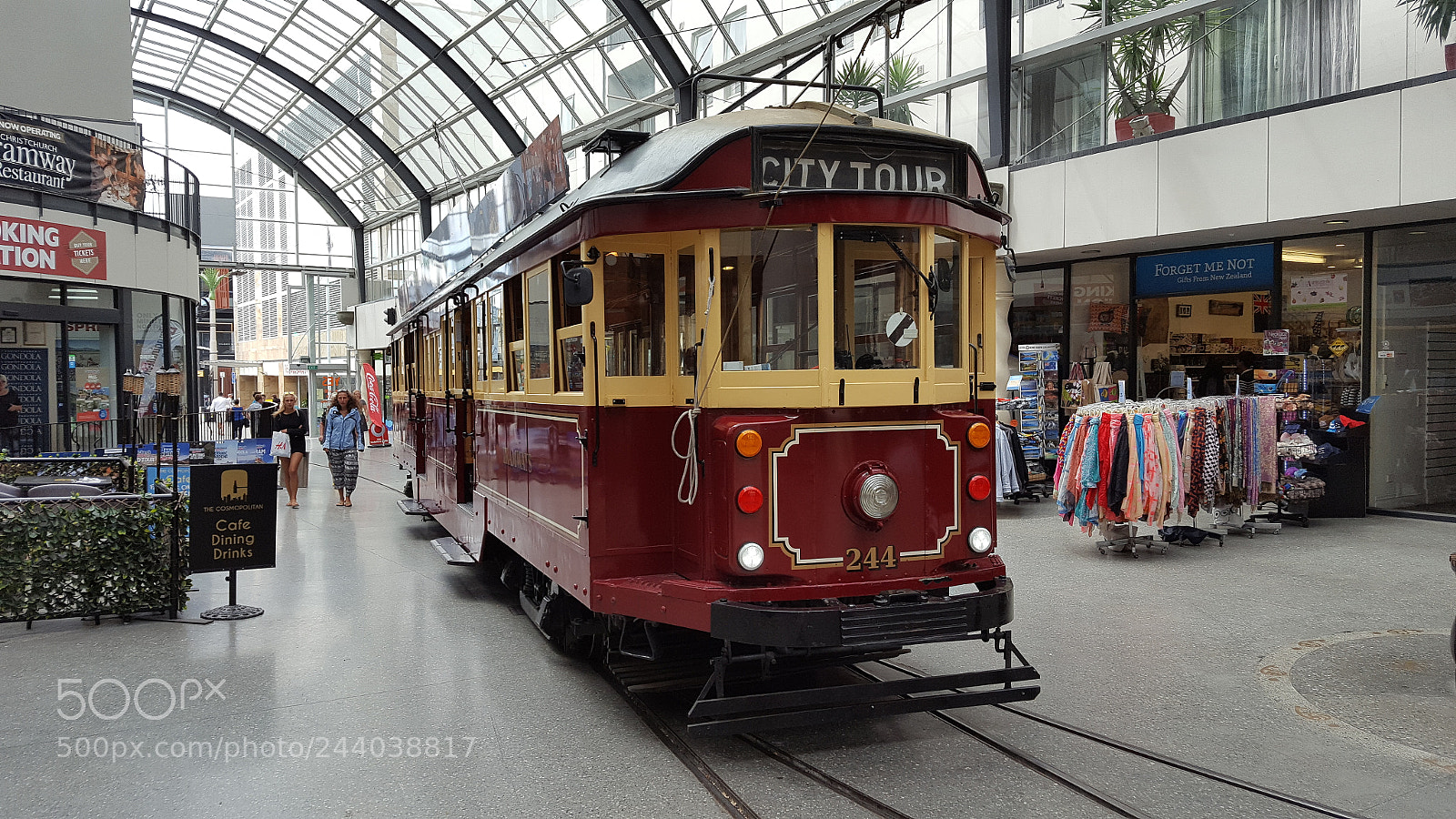 Samsung Galaxy S6 sample photo. Vintage tram photography