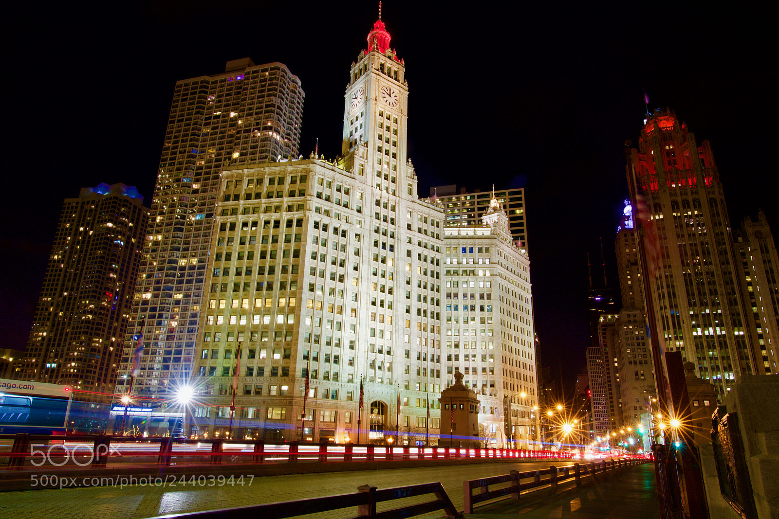 Sony a7R II sample photo. Wrigley building photography