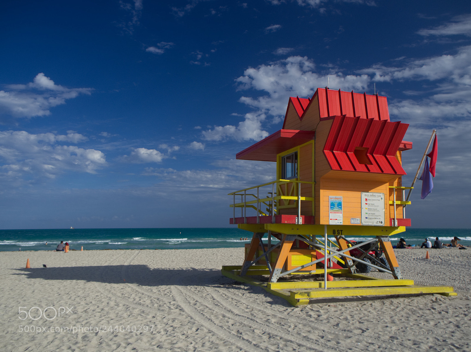 Olympus OM-D E-M10 sample photo. Miami beach - baywatch photography