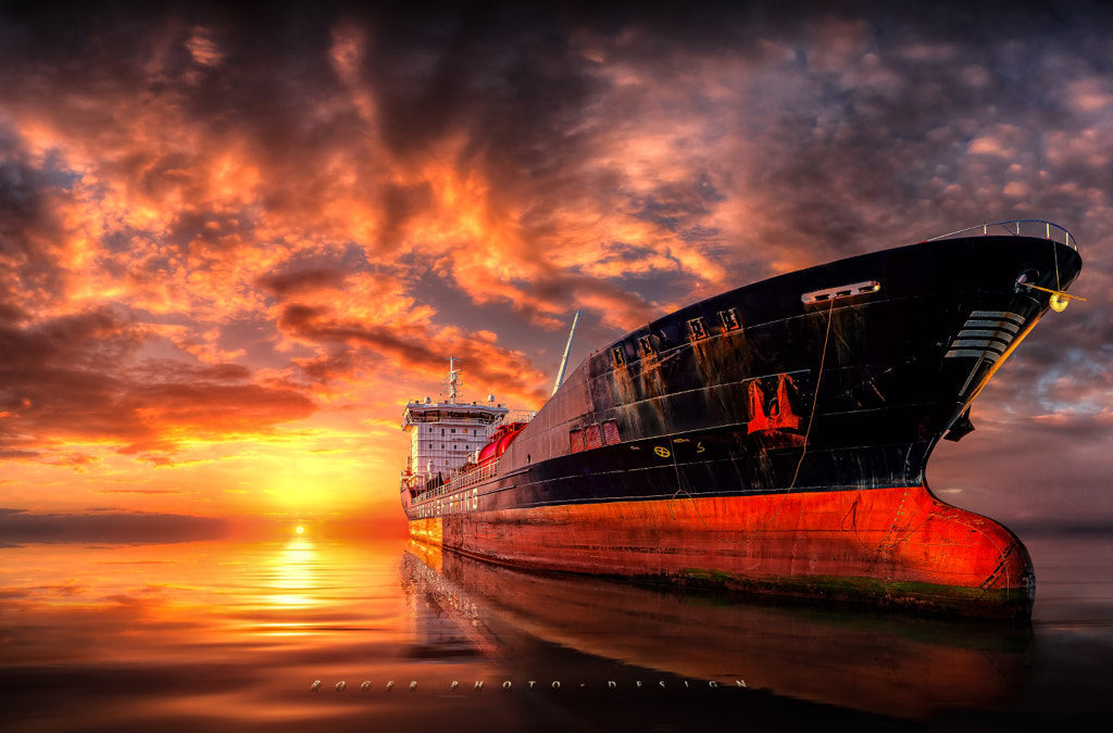 IMPOSING . ♦, автор — Manuel Roger на 500px.com