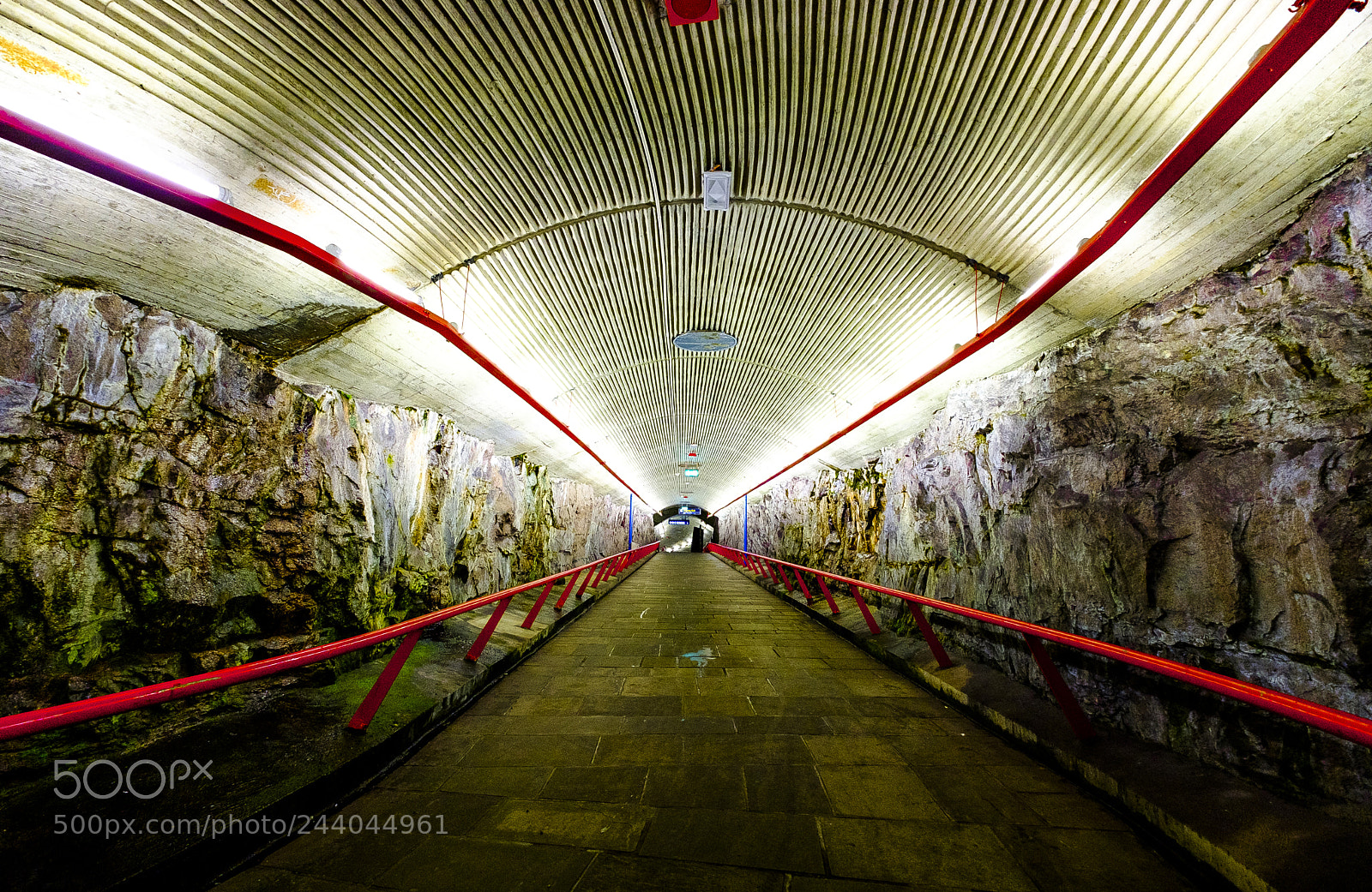 Fujifilm X-T2 sample photo. Romsås metro stasjon photography