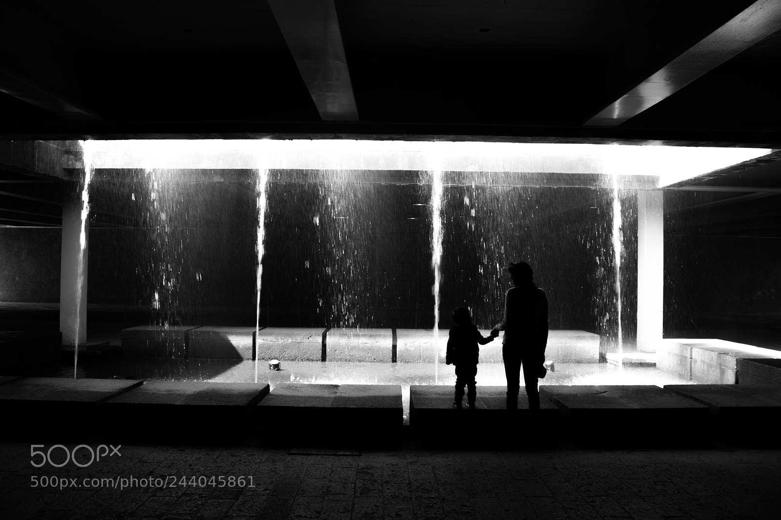 Canon EOS 77D (EOS 9000D / EOS 770D) sample photo. Fountain photography