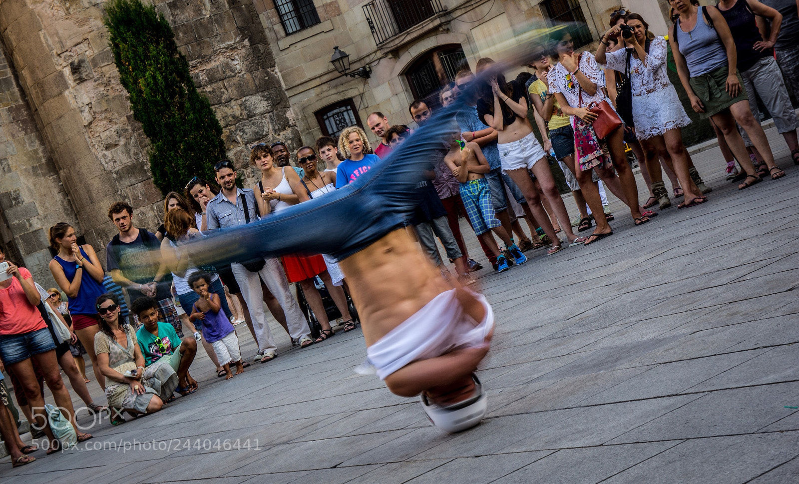 Canon EOS 60D sample photo. Street dance in barcelona photography