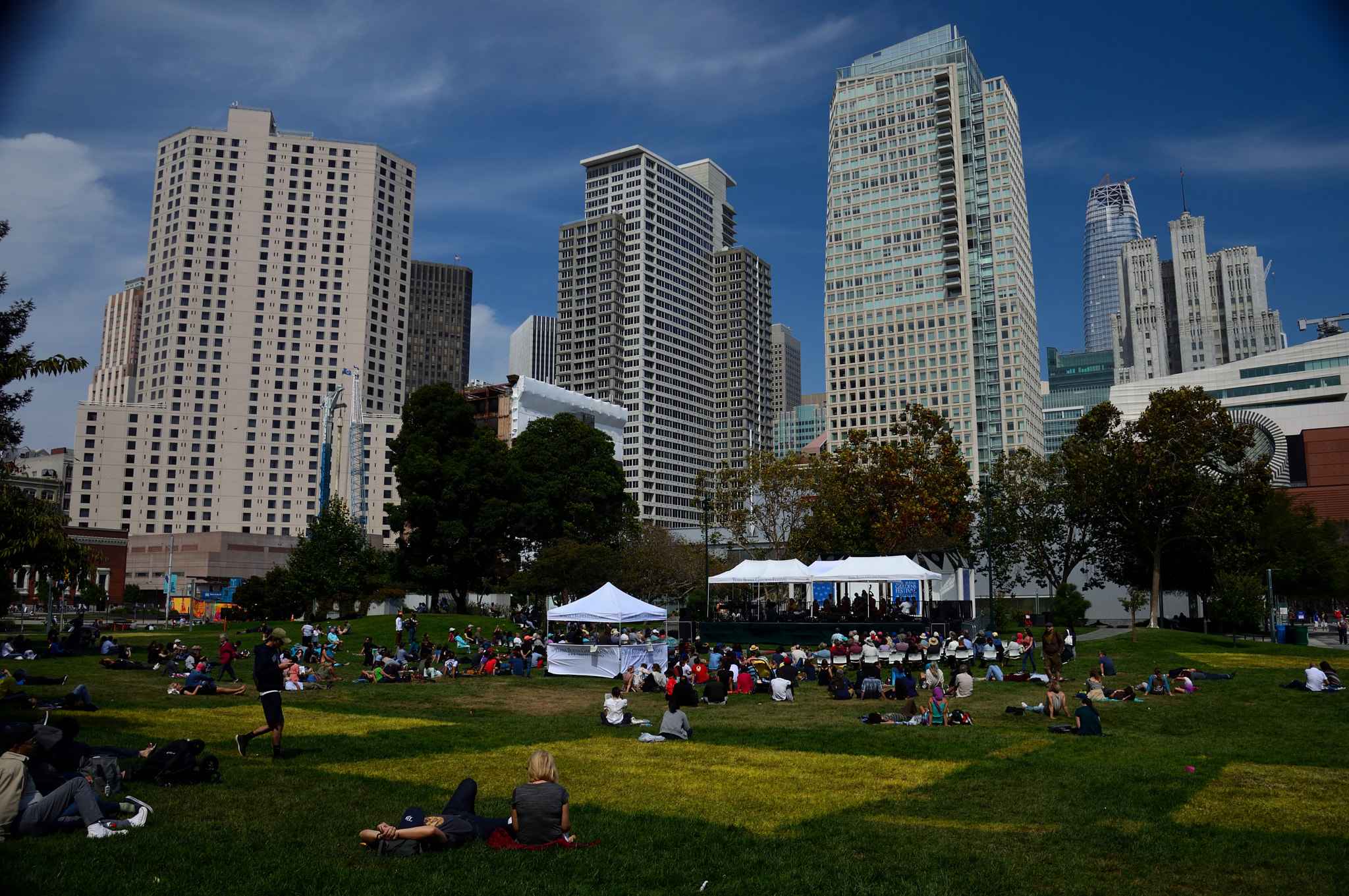 Nikon D3200 sample photo. Yerba buena gardens photography