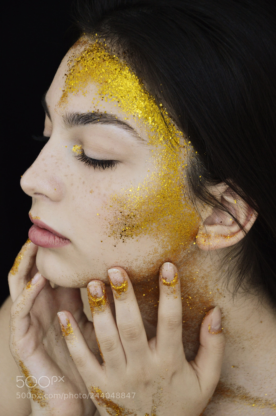 Nikon D3200 sample photo. Gold girl photography