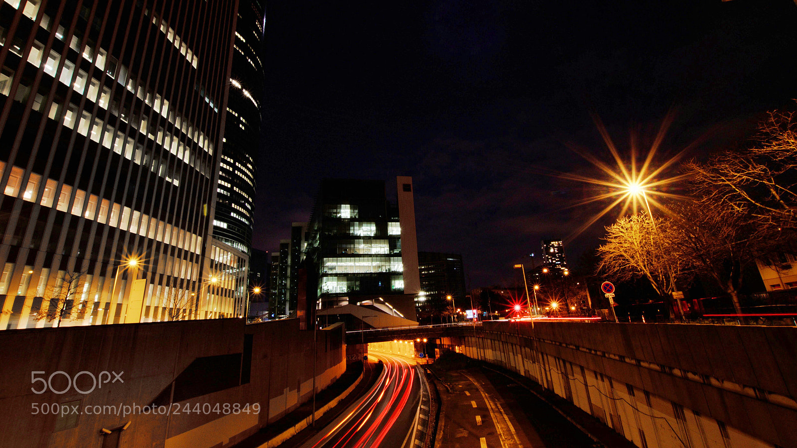 Nikon D5100 sample photo. Night distortion photography