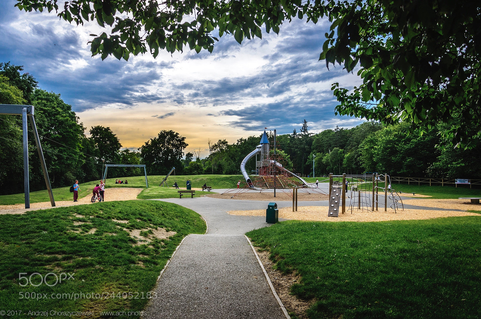 Nikon D90 sample photo. 2027 - malahide castle, playground photography