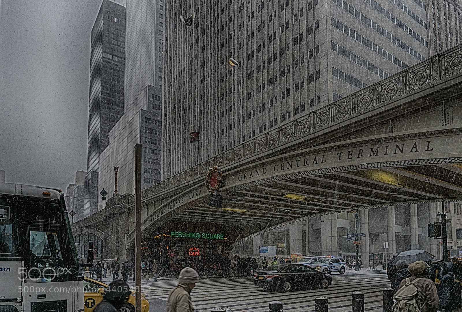 Sony a5100 sample photo. Snow in city photography
