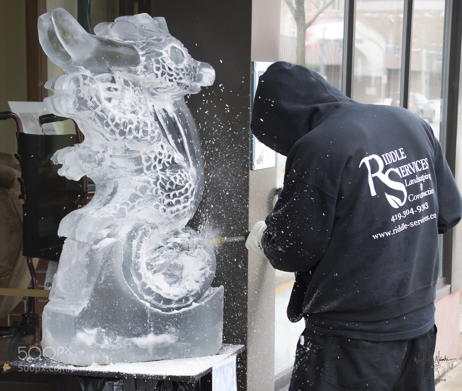 Nikon D7200 sample photo. Carving the ice photography