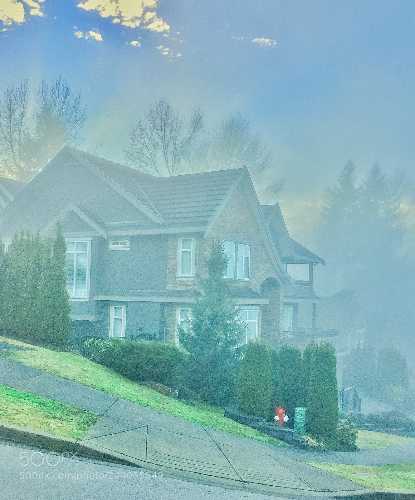 Apple iPhone 6 sample photo. House in the mist photography
