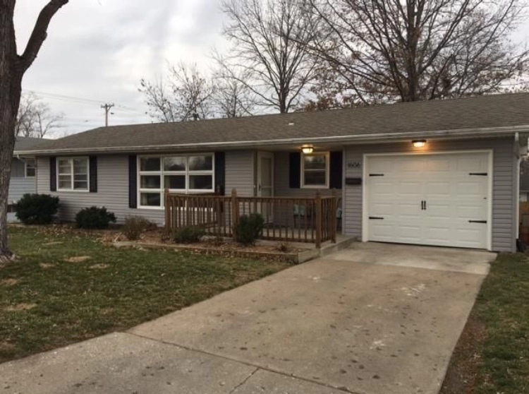 IMG by Jacqueline and Kevin Reape on 500px.com