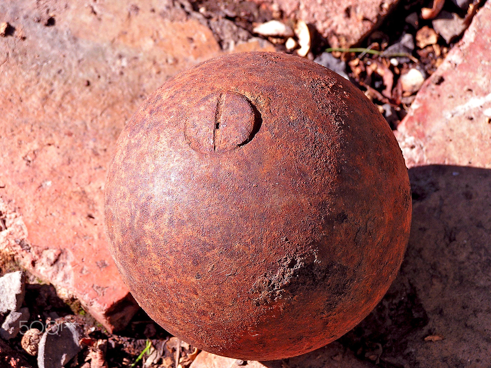 Olympus C740UZ sample photo. Cannon ball photography