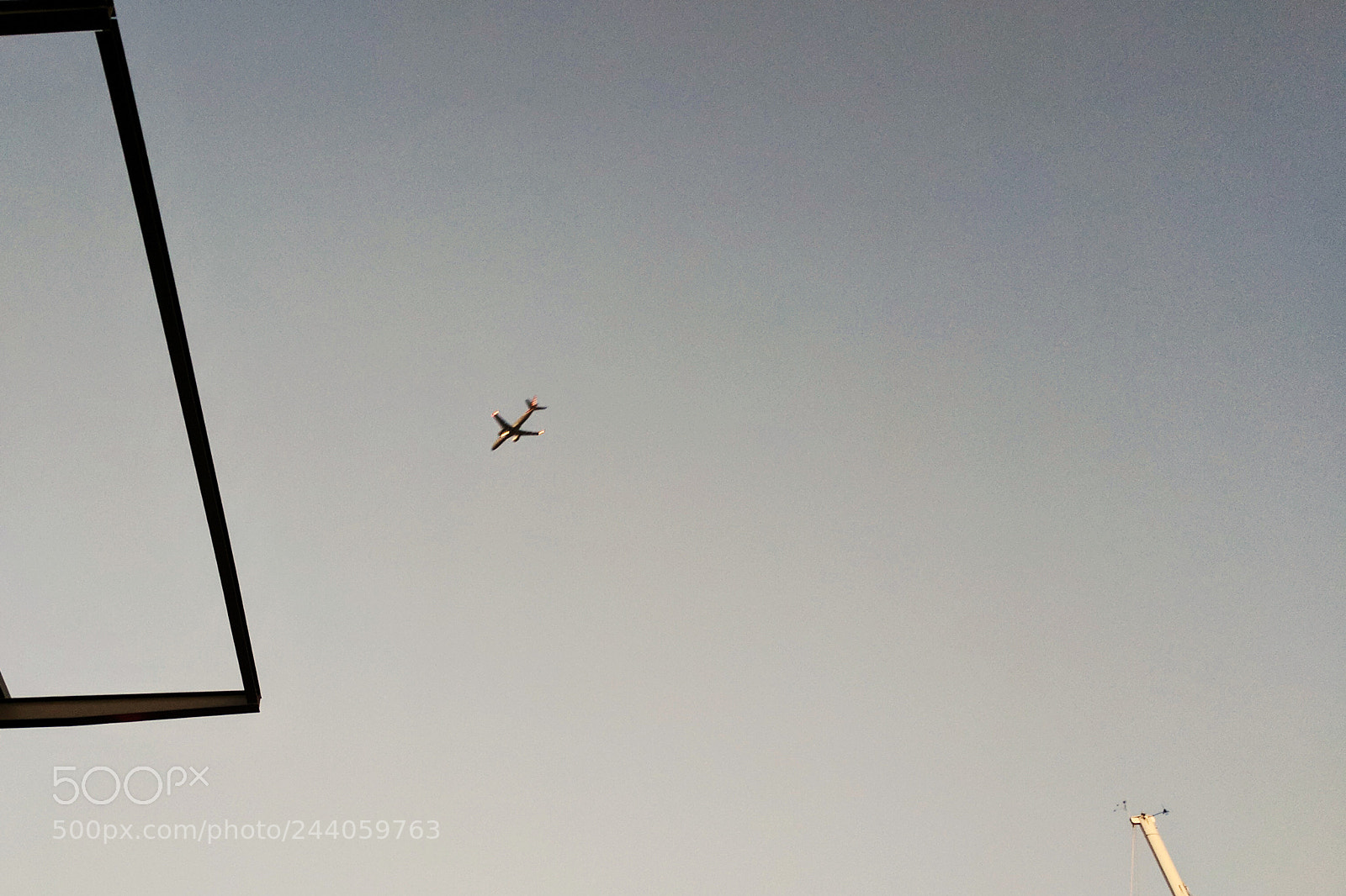 Google Pixel XL sample photo. An airplane photography