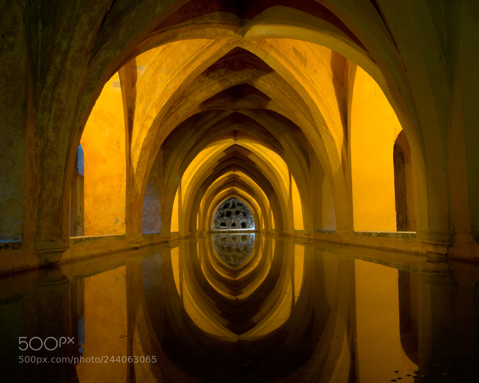 Sony SLT-A65 (SLT-A65V) sample photo. Real alcazar - baths photography