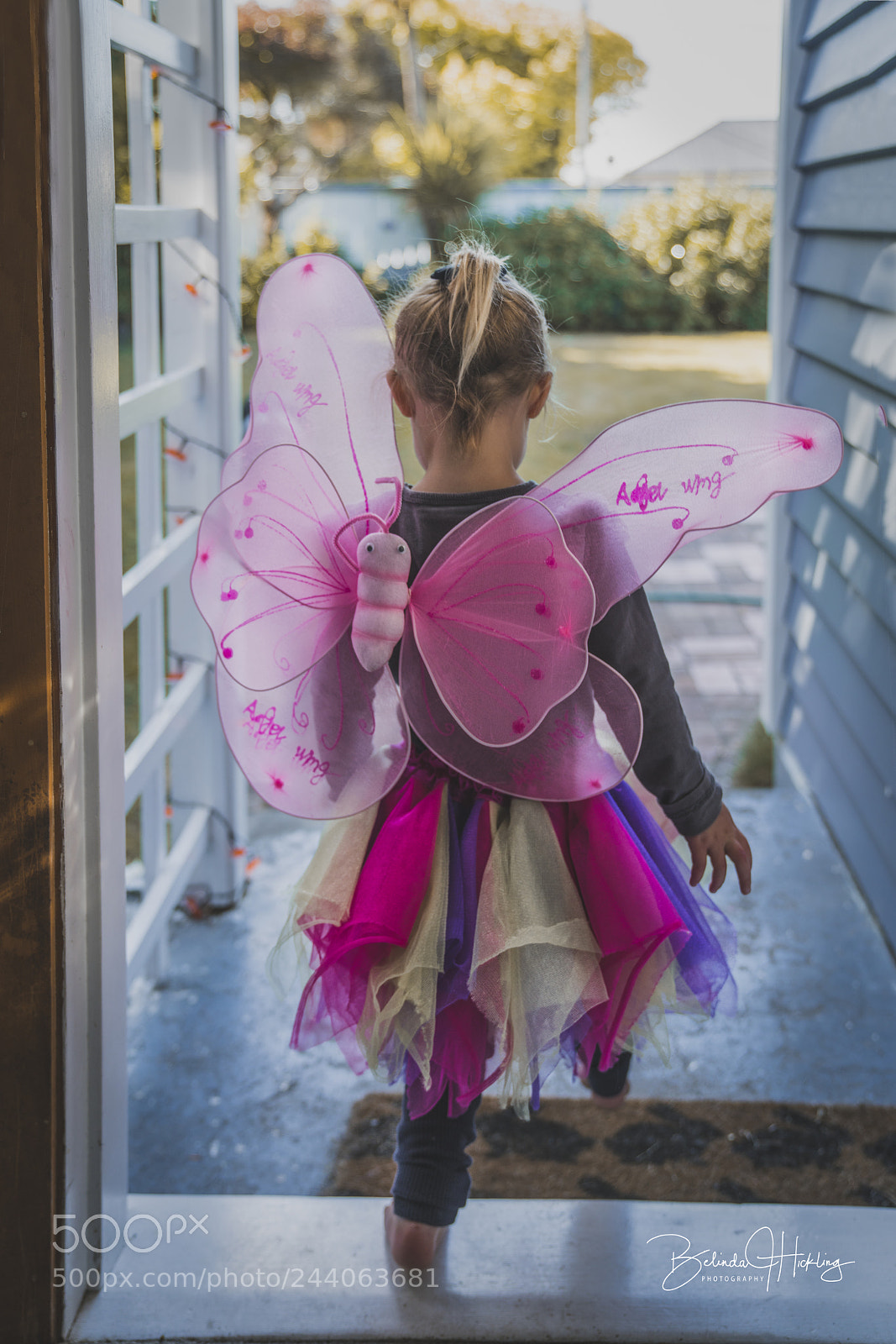 Sony a7R II sample photo. Walking on f-airy photography