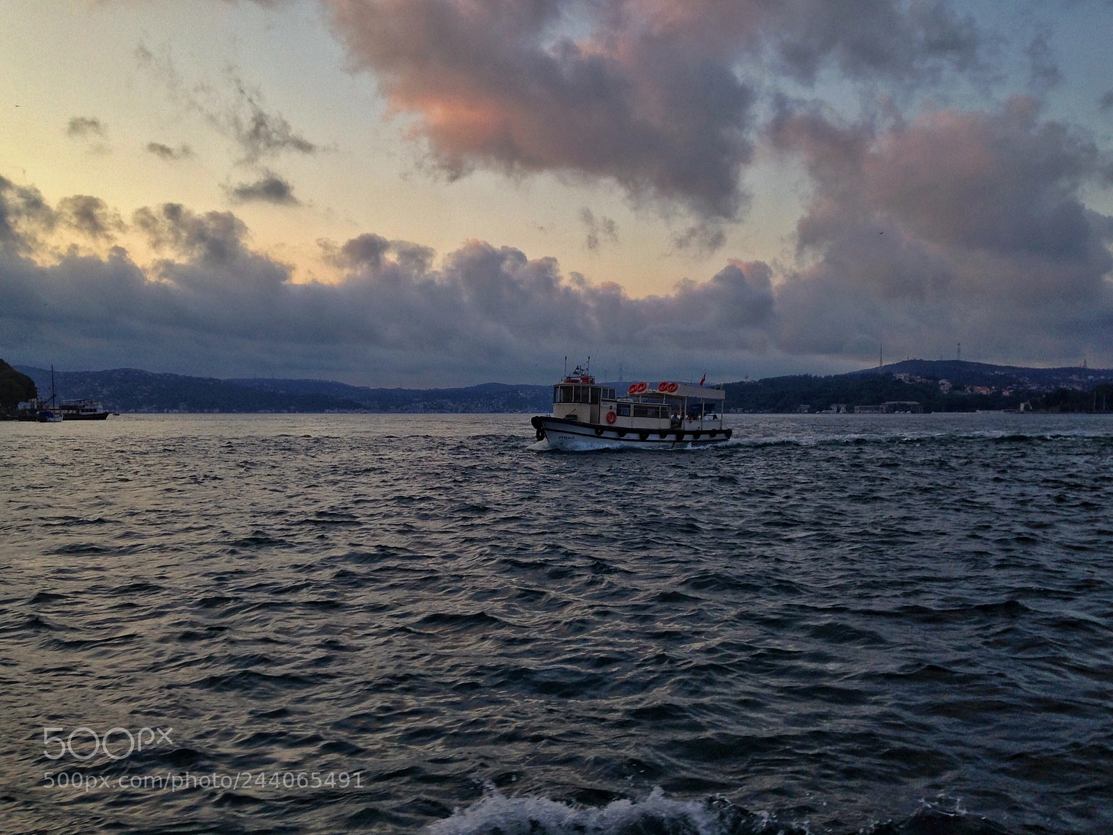 Apple iPhone 5 sample photo. Istanbul photography