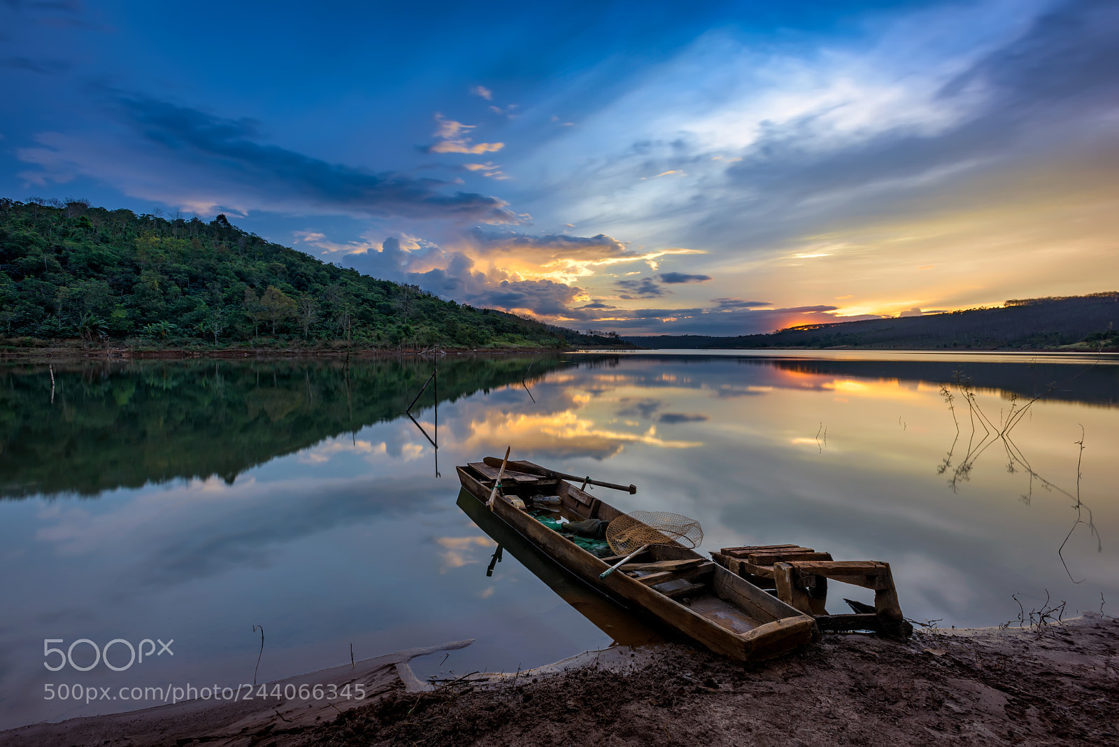 Nikon D810 sample photo. Alone on sunset photography